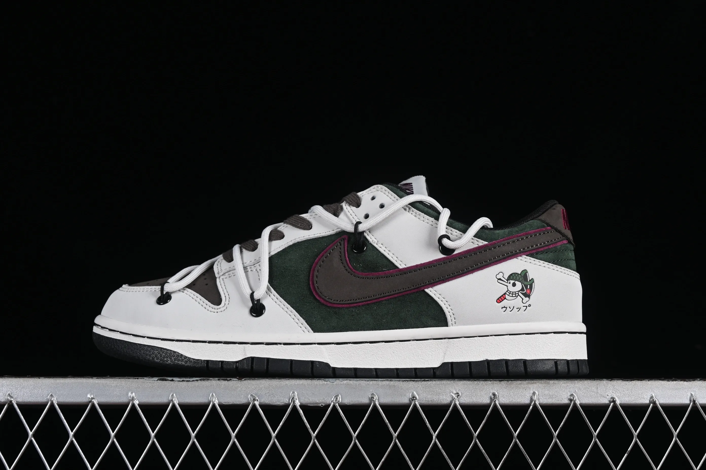 All categories Nk SB Dunk Series Nk SB Dunk Low High-end customized low-top sneakers Otomo Katsuhiro x Nk SB Dunk Low "Steamboy OST" Creative customization collaboration Otomo Katsuhiro co-branded suede SB rope low-top sports and leisure sneakers CT0856-102